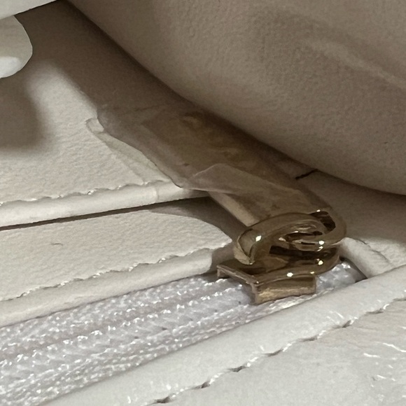 Chanel White mini Lambskin Monacoco crossbody Flap Bag - Picture 13 of 16